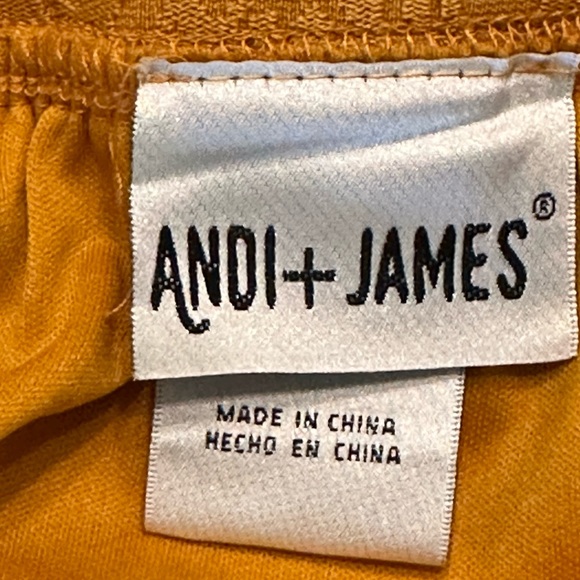 Andi and James Gold Pull On Skirt Pleated Sheer Overlay Peasant Boho size Large - Picture 6 of 7